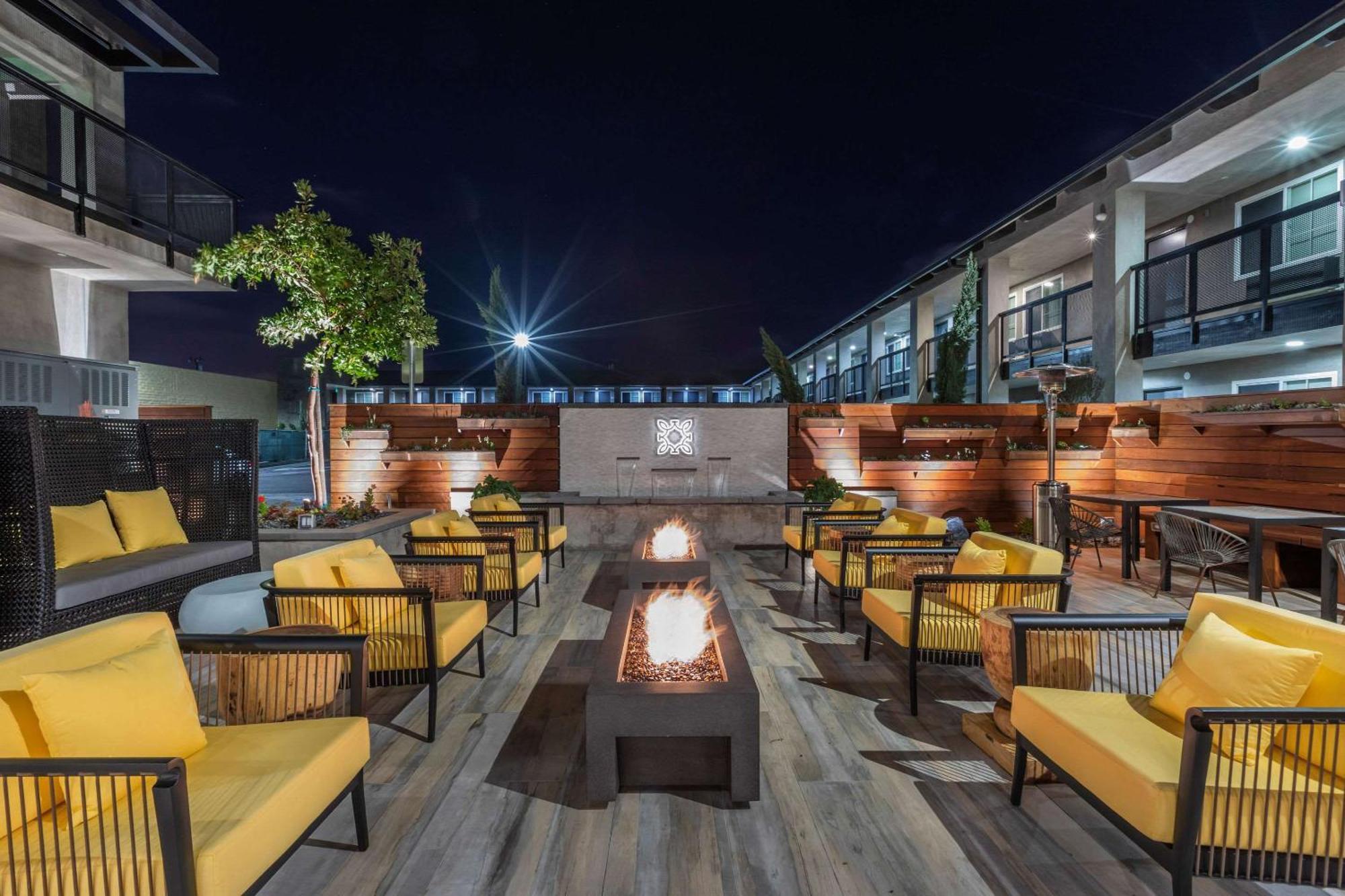 Bluestem Hotel Torrance Los Angeles, Ascend Hotel Collection Екстериор снимка