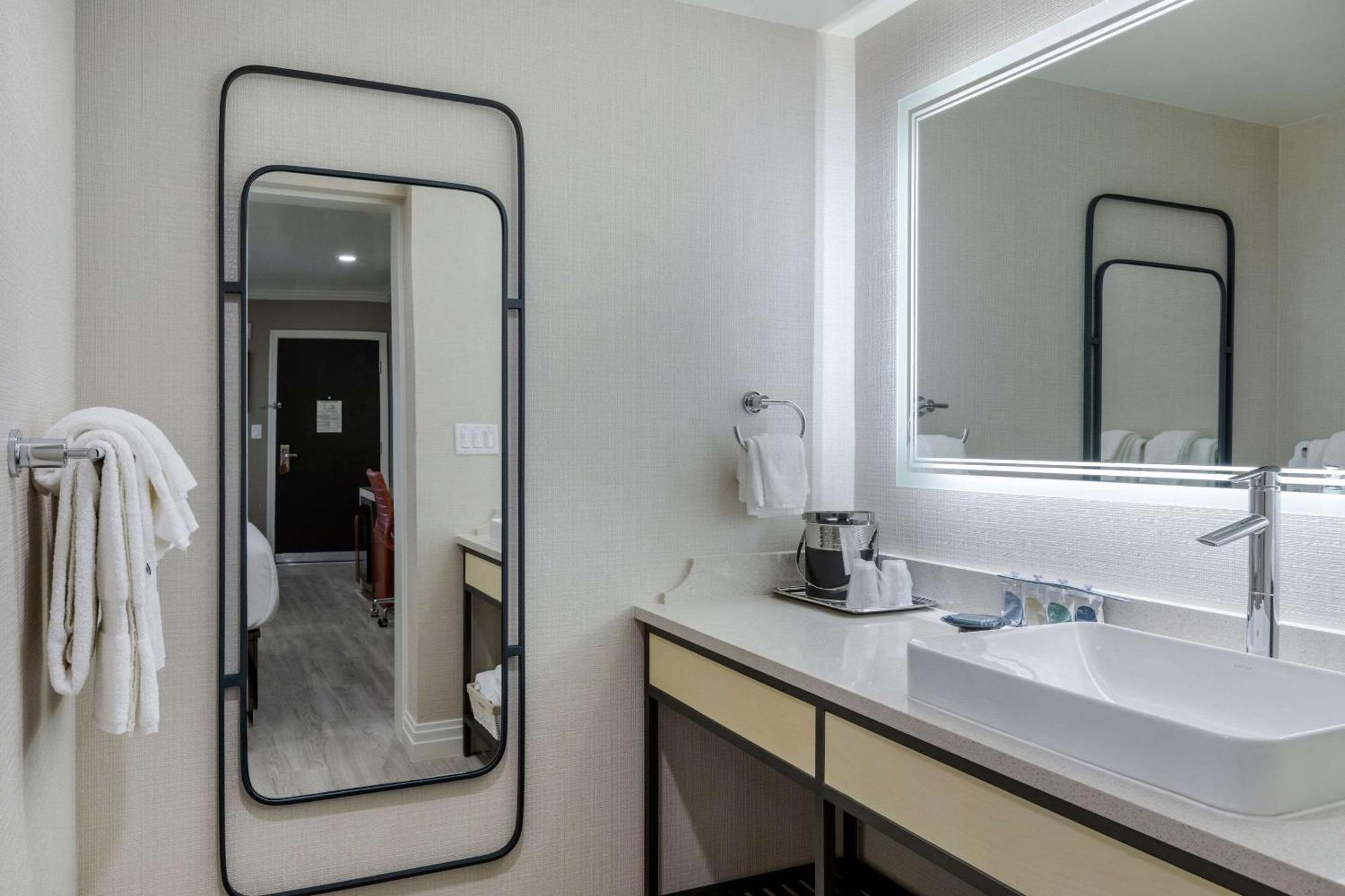 Bluestem Hotel Torrance Los Angeles, Ascend Hotel Collection Екстериор снимка